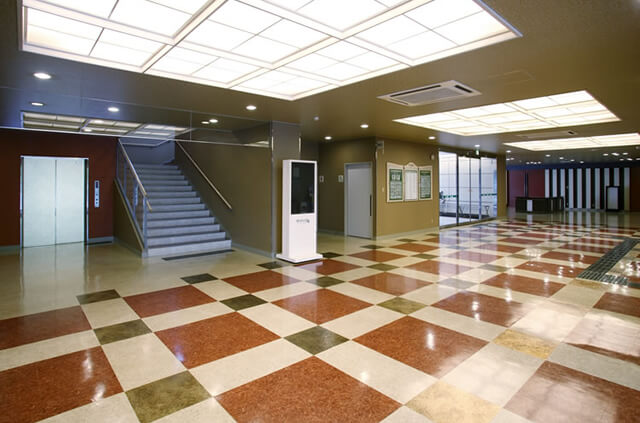 やわらぎ斎場厚別ロビー札幌市厚別区葬儀葬式法要画像イメージ
