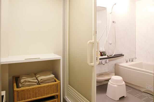 やわらぎ斎場厚別親族控室（バスルーム）札幌市厚別区葬儀葬式法要画像イメージ
