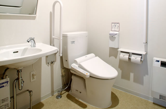 やわらぎファミリア八軒多目的トイレ札幌西区八軒葬儀葬式法要画像イメージ
