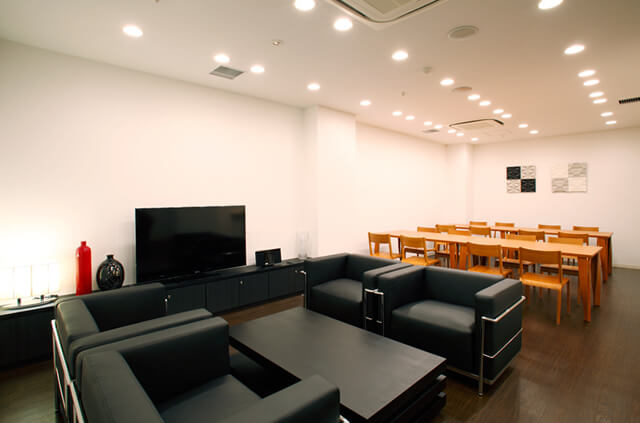 やわらぎ斎場東光親族控室（リビング・ダイニング）旭川東光葬儀葬式法要画像イメージ
